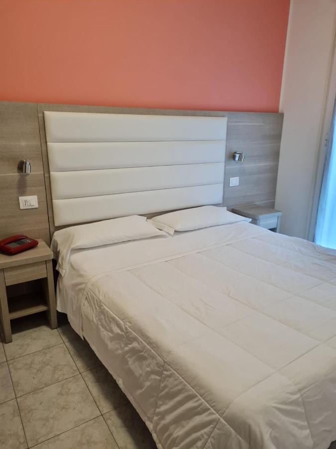 Hotel San Marco Pesaro Exterior foto